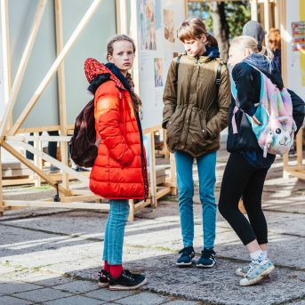 SMMS bauda mākslu - 