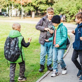 SMMS bauda mākslu - 