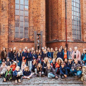 SMMS bauda mākslu - 