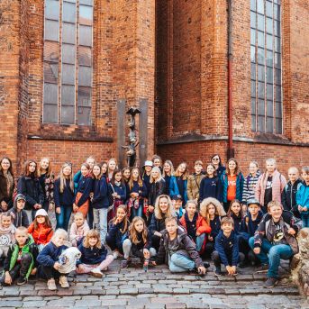 SMMS bauda mākslu - 