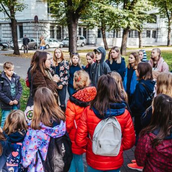 SMMS bauda mākslu - 