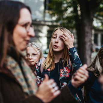 SMMS bauda mākslu - 