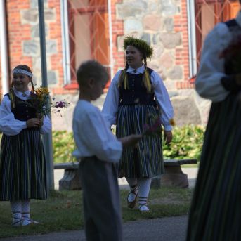 XII Skolu jaunatnes dziesmu un deju svētku 