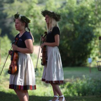 XII Skolu jaunatnes dziesmu un deju svētku 