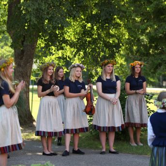 XII Skolu jaunatnes dziesmu un deju svētku 