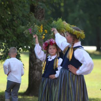 XII Skolu jaunatnes dziesmu un deju svētku 