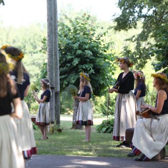 XII Skolu jaunatnes dziesmu un deju svētku 