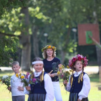 XII Skolu jaunatnes dziesmu un deju svētku 