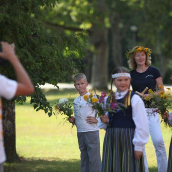 XII Skolu jaunatnes dziesmu un deju svētku 