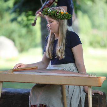 XII Skolu jaunatnes dziesmu un deju svētku 