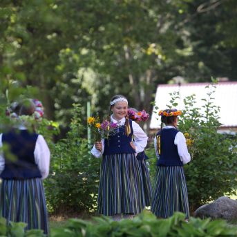 XII Skolu jaunatnes dziesmu un deju svētku 