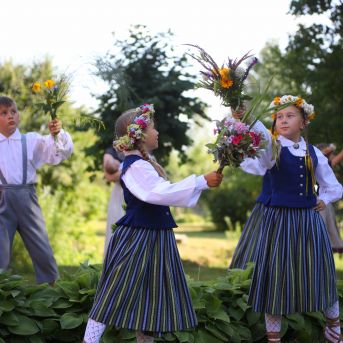 XII Skolu jaunatnes dziesmu un deju svētku 