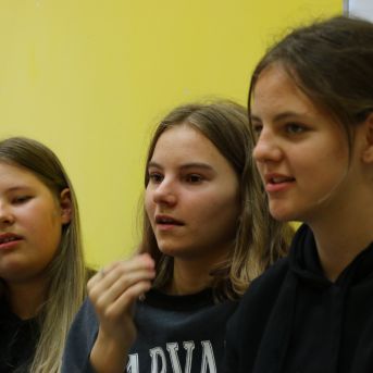 Lai top!  sk.Guntara Foto - 