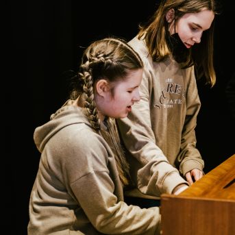 Brīvlaika rosība SMMS! - Foto: Alise Kidika un Anna Portere