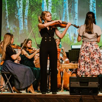 Izlaidums - Foto: Līna Zvejniece un Guntars Petrovics