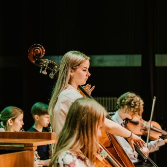 Izlaidums - Foto: Līna Zvejniece un Guntars Petrovics