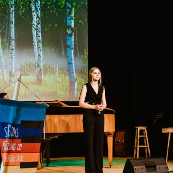 Izlaidums - Foto: Līna Zvejniece un Guntars Petrovics