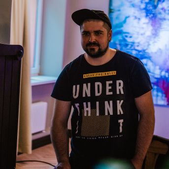 Izlaidums - Foto: Līna Zvejniece un Guntars Petrovics