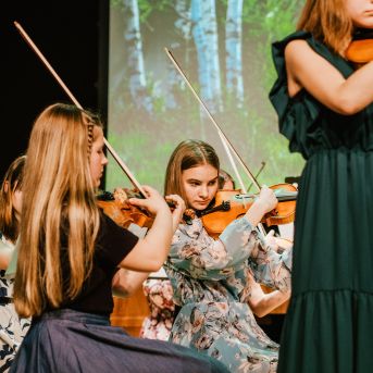 Izlaidums - Foto: Līna Zvejniece un Guntars Petrovics