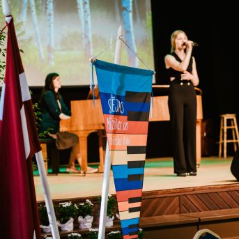 Izlaidums - Foto: Līna Zvejniece un Guntars Petrovics