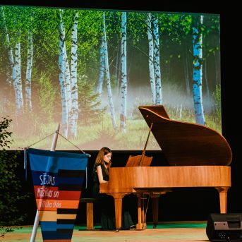 Izlaidums - Foto: Līna Zvejniece un Guntars Petrovics