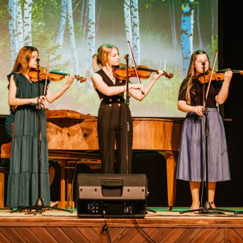 Izlaidums - Foto: Līna Zvejniece un Guntars Petrovics