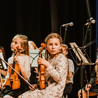 Izlaidums - Foto: Līna Zvejniece un Guntars Petrovics