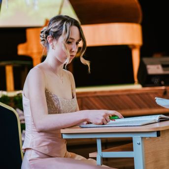 Izlaidums - Foto: Līna Zvejniece un Guntars Petrovics