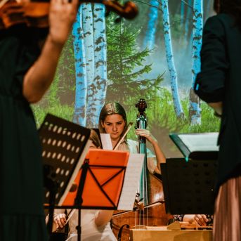 Izlaidums - Foto: Līna Zvejniece un Guntars Petrovics