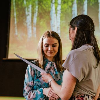 Izlaidums - Foto: Līna Zvejniece un Guntars Petrovics