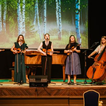 Izlaidums - Foto: Līna Zvejniece un Guntars Petrovics