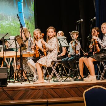 Izlaidums - Foto: Līna Zvejniece un Guntars Petrovics