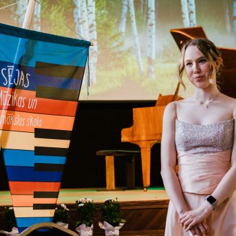 Izlaidums - Foto: Līna Zvejniece un Guntars Petrovics