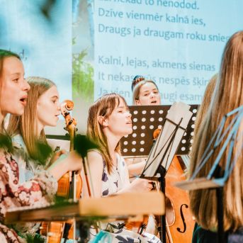 Izlaidums - Foto: Līna Zvejniece un Guntars Petrovics