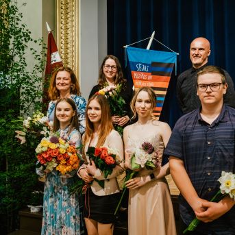 Izlaidums - Foto: Līna Zvejniece un Guntars Petrovics