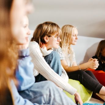 Mākslas terapeites lekcija - 