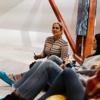 Mākslas terapeites lekcija - 