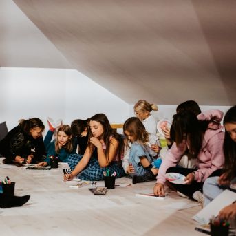 Mākslas terapeites lekcija - 