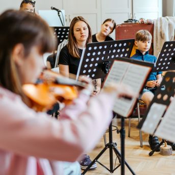 Ielīgošana pie Sējas ozola - Foto: Pēteris Gertners un SMMS