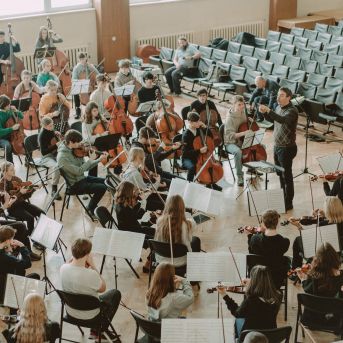 XXI Vidzemes jauniešu kamerorķestru festivāls Lēdurgā - Foto: SMMS un Gundars Kaminskis
