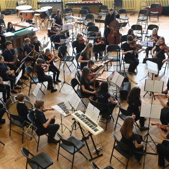 XXI Vidzemes jauniešu kamerorķestru festivāls Lēdurgā - Foto: SMMS un Gundars Kaminskis