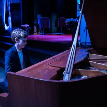 Viesojamies MSĢ sporta laureātā!  - Foto: Pēteris Gertners un Matīss Galdiņš