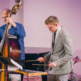 Pedagogs tuvplānā - Foto: Edgars Semanis