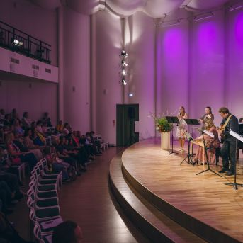 Pedagogs tuvplānā - Foto: Edgars Semanis