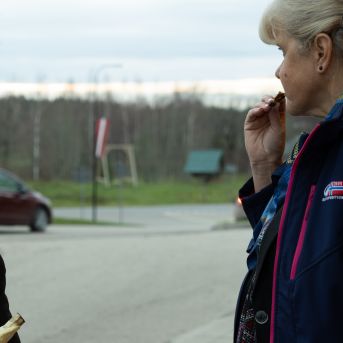 Dziesmu vakars klusinātā gaismā - 