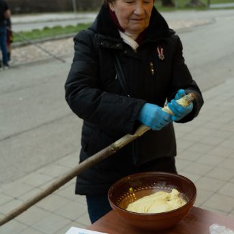 Dziesmu vakars klusinātā gaismā - 