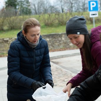 Dziesmu vakars klusinātā gaismā - 