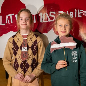 Dziesmu vakars klusinātā gaismā - 