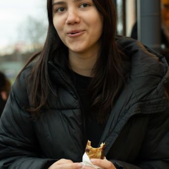 Dziesmu vakars klusinātā gaismā - 