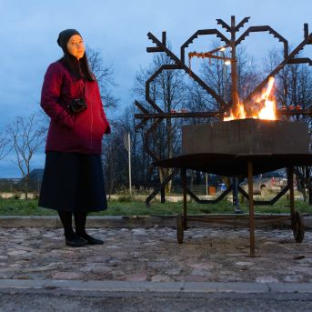 Dziesmu vakars klusinātā gaismā - 